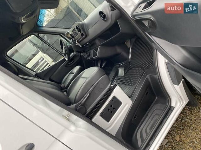 Белый Мерседес Sprinter, объемом двигателя 2.08 л и пробегом 140 тыс. км за 28990 $, фото 47 на Automoto.ua