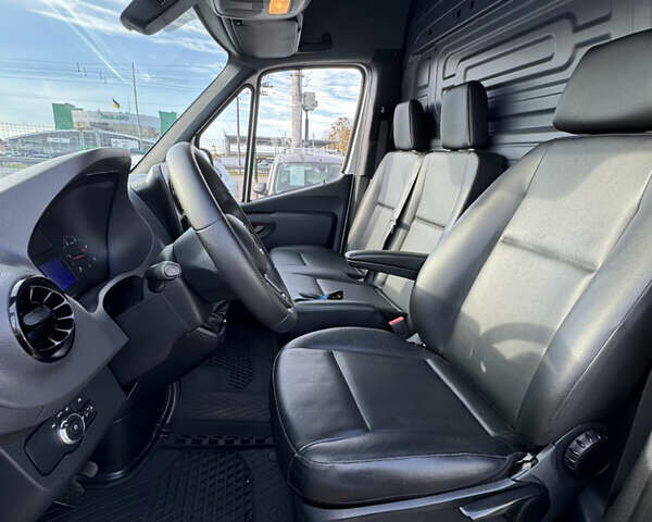 Белый Мерседес Sprinter, объемом двигателя 1.99 л и пробегом 172 тыс. км за 25900 $, фото 11 на Automoto.ua