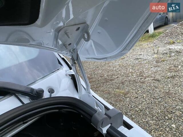 Білий Мерседес Sprinter, об'ємом двигуна 2.2 л та пробігом 184 тис. км за 22600 $, фото 56 на Automoto.ua