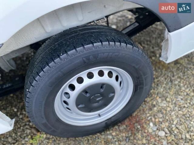 Белый Мерседес Sprinter, объемом двигателя 2.2 л и пробегом 184 тыс. км за 22450 $, фото 26 на Automoto.ua