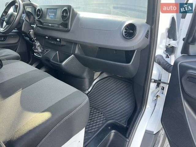 Білий Мерседес Sprinter, об'ємом двигуна 1.95 л та пробігом 162 тис. км за 30900 $, фото 47 на Automoto.ua