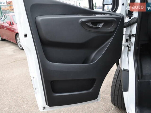 Мерседес Sprinter 2021 в Киеве на Automoto.ua Белый Мерседес Sprinter, объемом двигателя 2.2 л и пробегом 259 тыс. км за 28500 $, фото 55 на Automoto.ua