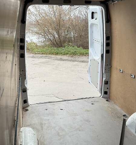 Белый Мерседес Sprinter, объемом двигателя 3 л и пробегом 207 тыс. км за 37000 $, фото 41 на Automoto.ua
