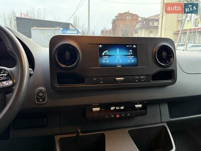 Белый Мерседес Sprinter, объемом двигателя 2 л и пробегом 210 тыс. км за 29850 $, фото 30 на Automoto.ua