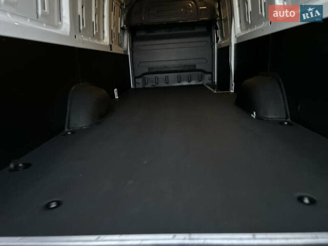 Белый Мерседес Sprinter, объемом двигателя 2 л и пробегом 145 тыс. км за 28999 $, фото 31 на Automoto.ua