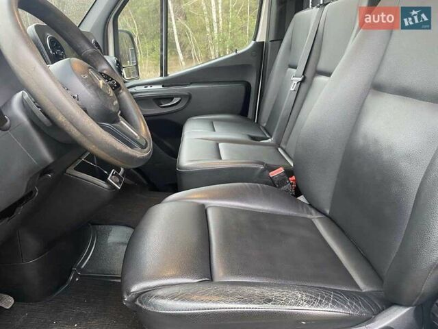 Белый Мерседес Sprinter, объемом двигателя 2.14 л и пробегом 224 тыс. км за 27900 $, фото 21 на Automoto.ua