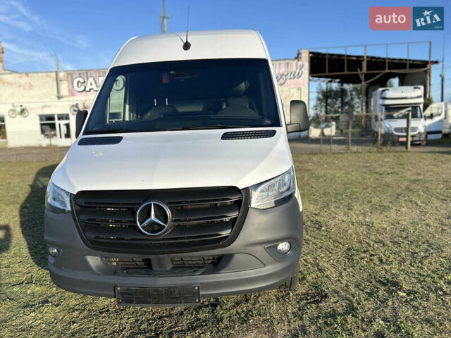 Белый Мерседес Sprinter, объемом двигателя 2 л и пробегом 145 тыс. км за 28999 $, фото 5 на Automoto.ua