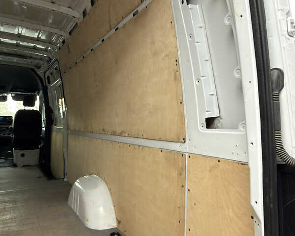 Белый Мерседес Sprinter, объемом двигателя 3 л и пробегом 207 тыс. км за 44500 $, фото 52 на Automoto.ua