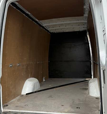 Белый Мерседес Sprinter, объемом двигателя 3 л и пробегом 207 тыс. км за 37000 $, фото 39 на Automoto.ua