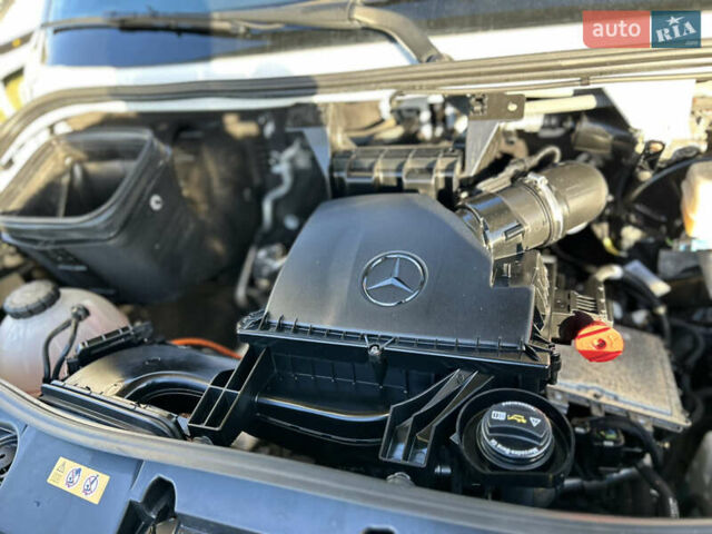 Белый Мерседес Sprinter, объемом двигателя 2 л и пробегом 145 тыс. км за 28999 $, фото 67 на Automoto.ua