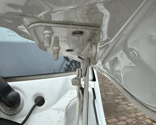 Белый Мерседес Sprinter, объемом двигателя 2 л и пробегом 210 тыс. км за 29850 $, фото 67 на Automoto.ua