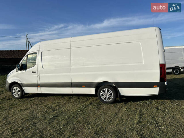 Белый Мерседес Sprinter, объемом двигателя 2 л и пробегом 145 тыс. км за 28999 $, фото 12 на Automoto.ua