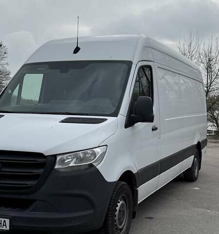 Белый Мерседес Sprinter, объемом двигателя 3 л и пробегом 207 тыс. км за 37000 $, фото 3 на Automoto.ua