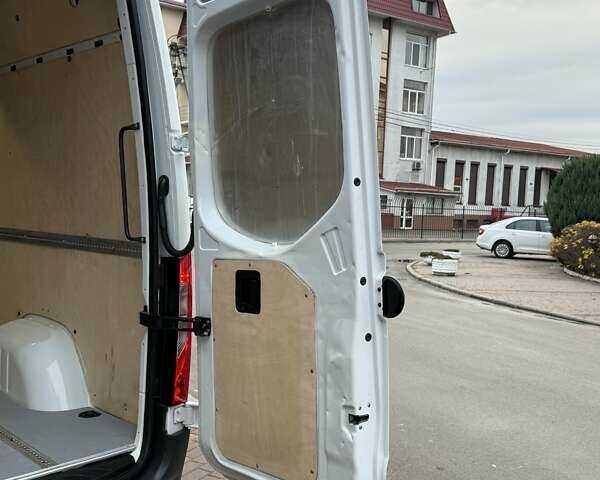 Белый Мерседес Sprinter, объемом двигателя 2 л и пробегом 210 тыс. км за 29850 $, фото 60 на Automoto.ua