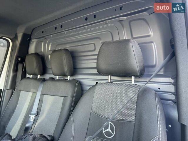 Білий Мерседес Sprinter, об'ємом двигуна 1.95 л та пробігом 162 тис. км за 30900 $, фото 66 на Automoto.ua