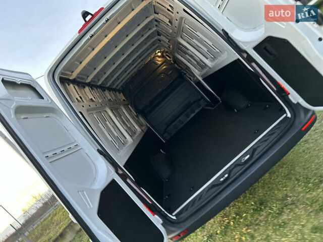 Белый Мерседес Sprinter, объемом двигателя 2 л и пробегом 145 тыс. км за 28999 $, фото 36 на Automoto.ua