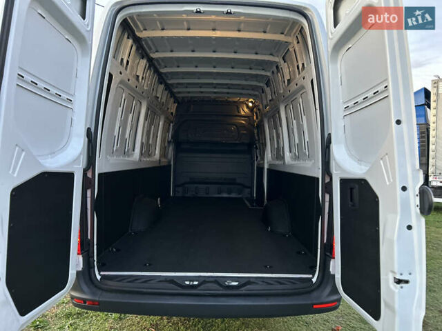 Белый Мерседес Sprinter, объемом двигателя 2 л и пробегом 145 тыс. км за 28999 $, фото 29 на Automoto.ua