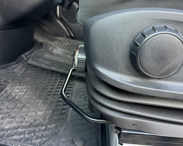 Білий Мерседес Sprinter, об'ємом двигуна 2.14 л та пробігом 247 тис. км за 32500 $, фото 8 на Automoto.ua