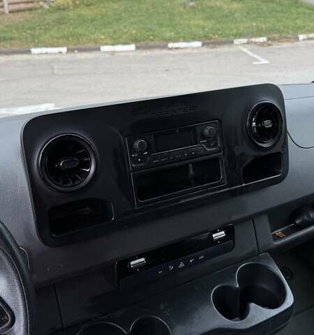Белый Мерседес Sprinter, объемом двигателя 3 л и пробегом 207 тыс. км за 37000 $, фото 25 на Automoto.ua