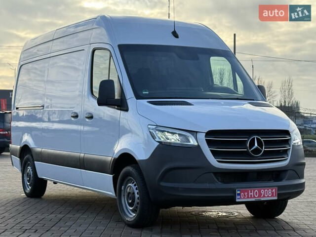 Белый Мерседес Sprinter, объемом двигателя 2 л и пробегом 188 тыс. км за 29999 $, фото 3 на Automoto.ua