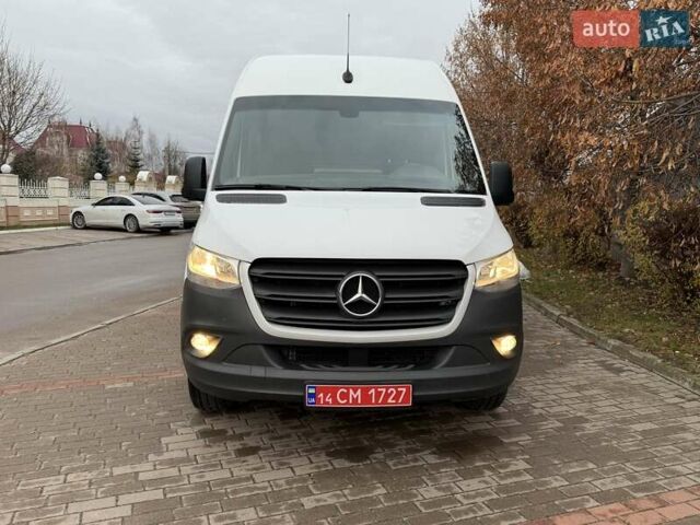 Белый Мерседес Sprinter, объемом двигателя 2 л и пробегом 210 тыс. км за 29850 $, фото 3 на Automoto.ua