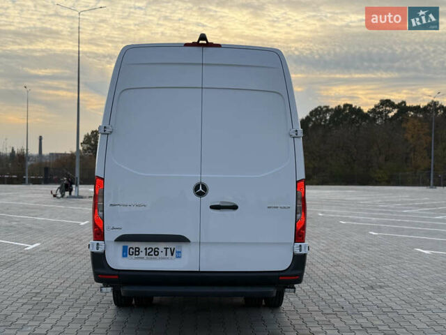 Белый Мерседес Sprinter, объемом двигателя 3 л и пробегом 6 тыс. км за 72000 $, фото 10 на Automoto.ua