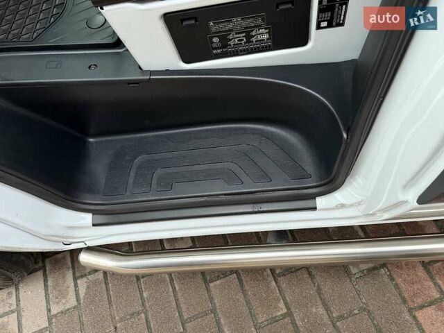 Белый Мерседес Sprinter, объемом двигателя 2 л и пробегом 210 тыс. км за 29850 $, фото 35 на Automoto.ua