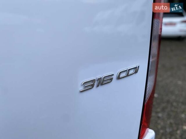 Білий Мерседес Sprinter, об'ємом двигуна 2.2 л та пробігом 184 тис. км за 22600 $, фото 29 на Automoto.ua