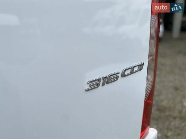 Білий Мерседес Sprinter, об'ємом двигуна 2.2 л та пробігом 169 тис. км за 23490 $, фото 25 на Automoto.ua