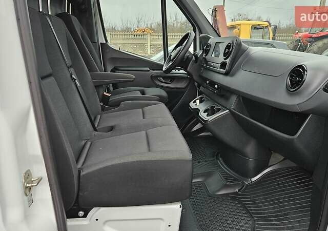 Білий Мерседес Sprinter, об'ємом двигуна 1.95 л та пробігом 209 тис. км за 27550 $, фото 27 на Automoto.ua