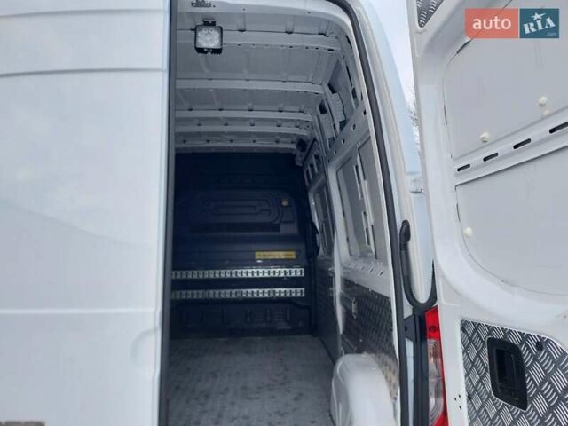 Белый Мерседес Sprinter, объемом двигателя 2.14 л и пробегом 265 тыс. км за 23800 $, фото 12 на Automoto.ua
