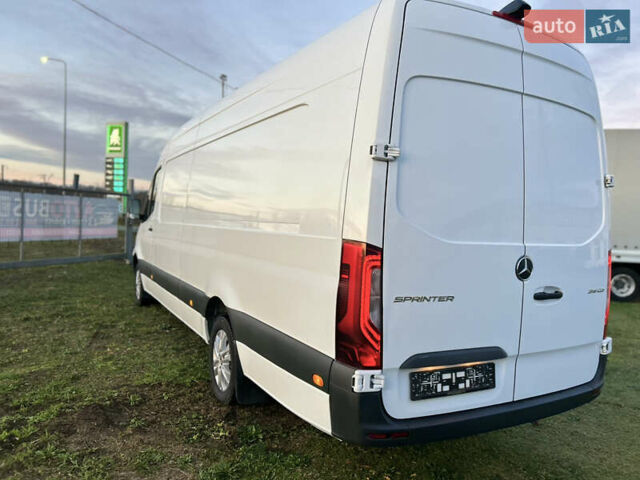 Белый Мерседес Sprinter, объемом двигателя 2 л и пробегом 145 тыс. км за 28999 $, фото 16 на Automoto.ua