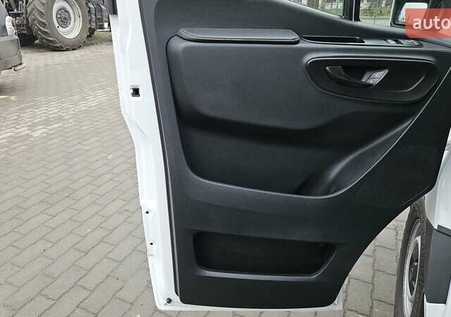 Білий Мерседес Sprinter, об'ємом двигуна 1.95 л та пробігом 209 тис. км за 27550 $, фото 23 на Automoto.ua