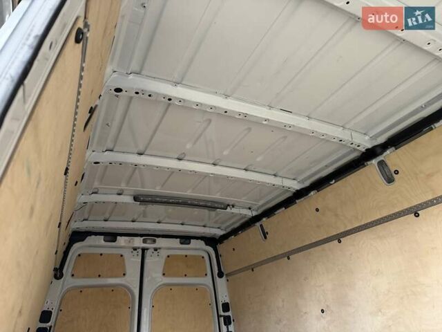 Белый Мерседес Sprinter, объемом двигателя 1.95 л и пробегом 92 тыс. км за 39999 $, фото 53 на Automoto.ua