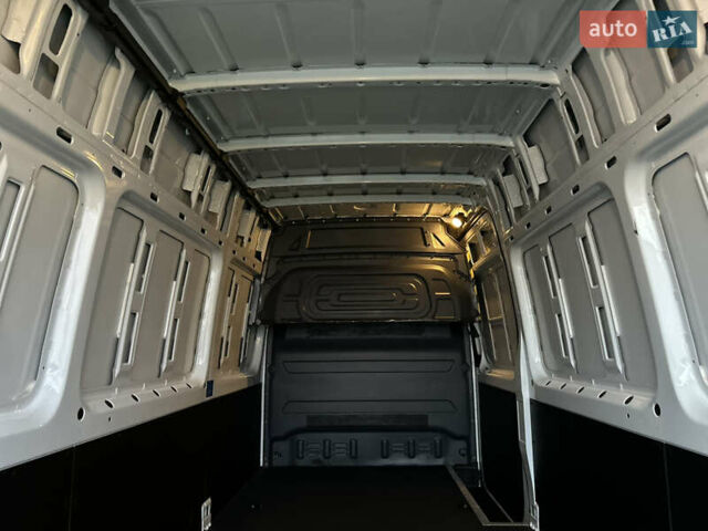 Белый Мерседес Sprinter, объемом двигателя 2 л и пробегом 145 тыс. км за 28999 $, фото 34 на Automoto.ua