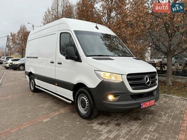 Белый Мерседес Sprinter, объемом двигателя 2 л и пробегом 210 тыс. км за 29850 $, фото 4 на Automoto.ua