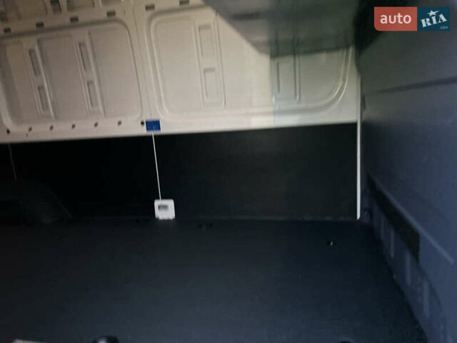 Белый Мерседес Sprinter, объемом двигателя 2 л и пробегом 145 тыс. км за 28999 $, фото 43 на Automoto.ua