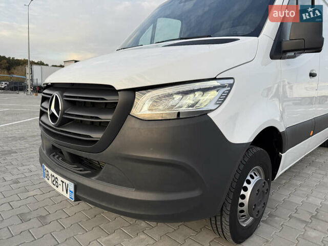 Белый Мерседес Sprinter, объемом двигателя 3 л и пробегом 6 тыс. км за 72000 $, фото 15 на Automoto.ua