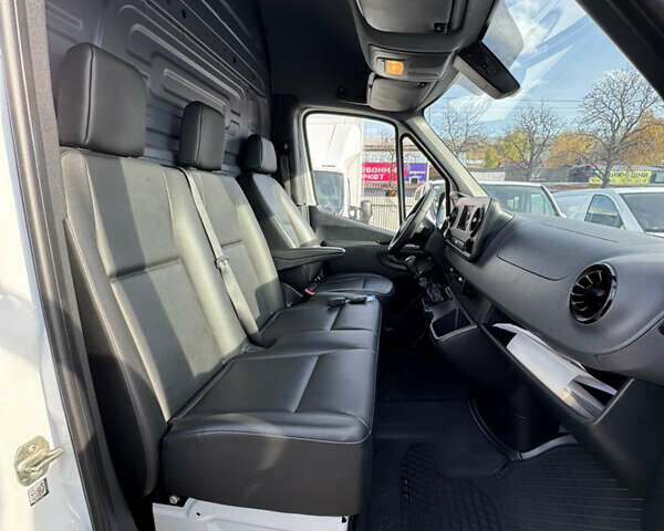 Белый Мерседес Sprinter, объемом двигателя 1.99 л и пробегом 172 тыс. км за 25900 $, фото 28 на Automoto.ua