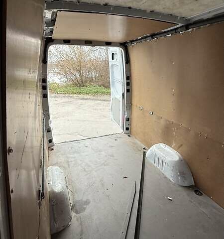 Белый Мерседес Sprinter, объемом двигателя 3 л и пробегом 207 тыс. км за 37000 $, фото 40 на Automoto.ua