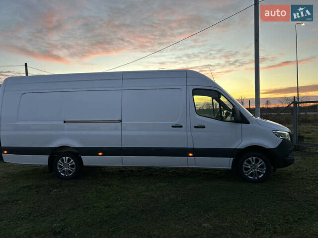 Белый Мерседес Sprinter, объемом двигателя 2 л и пробегом 145 тыс. км за 28999 $, фото 7 на Automoto.ua