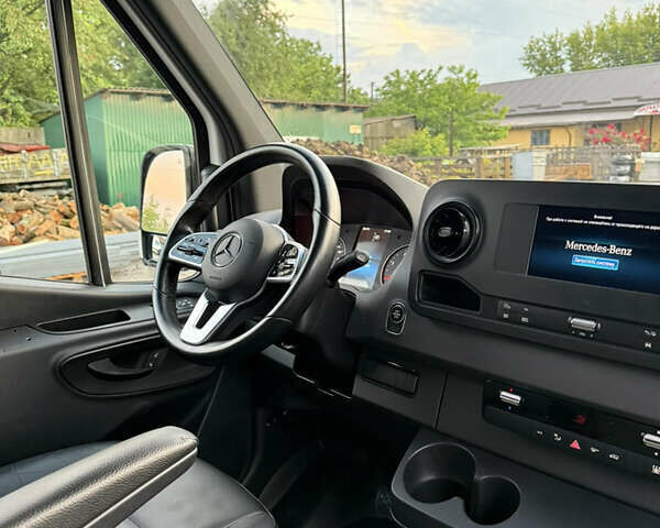 Белый Мерседес Sprinter, объемом двигателя 2.99 л и пробегом 121 тыс. км за 43400 $, фото 15 на Automoto.ua