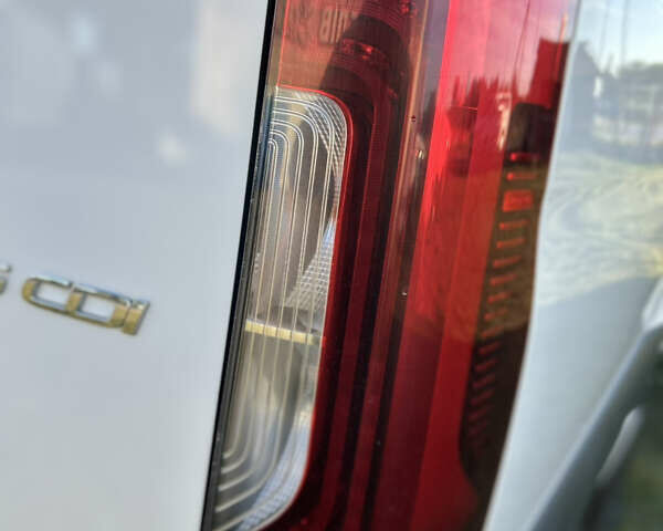 Белый Мерседес Sprinter, объемом двигателя 2 л и пробегом 145 тыс. км за 28999 $, фото 27 на Automoto.ua