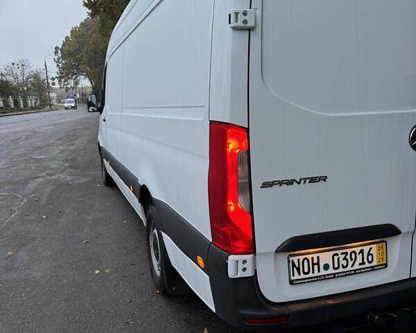 Мерседес Sprinter 2021 у Вінниці на Automoto.ua Білий Мерседес Sprinter, об'ємом двигуна 1.95 л та пробігом 200 тис. км за 30500 $, фото 6 на Automoto.ua