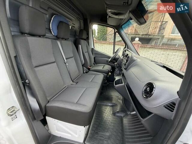 Белый Мерседес Sprinter, объемом двигателя 1.95 л и пробегом 92 тыс. км за 39999 $, фото 47 на Automoto.ua