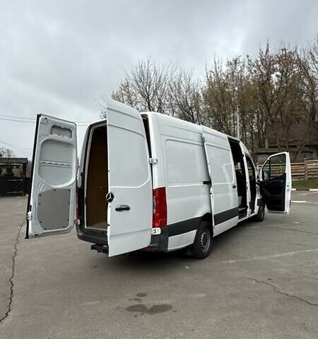 Белый Мерседес Sprinter, объемом двигателя 3 л и пробегом 207 тыс. км за 37000 $, фото 45 на Automoto.ua