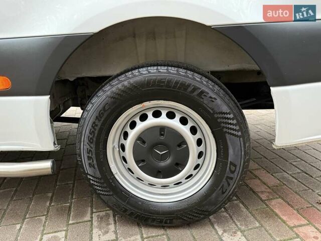 Белый Мерседес Sprinter, объемом двигателя 2 л и пробегом 210 тыс. км за 29850 $, фото 16 на Automoto.ua