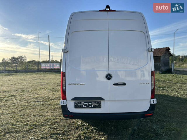 Белый Мерседес Sprinter, объемом двигателя 2 л и пробегом 145 тыс. км за 28999 $, фото 14 на Automoto.ua