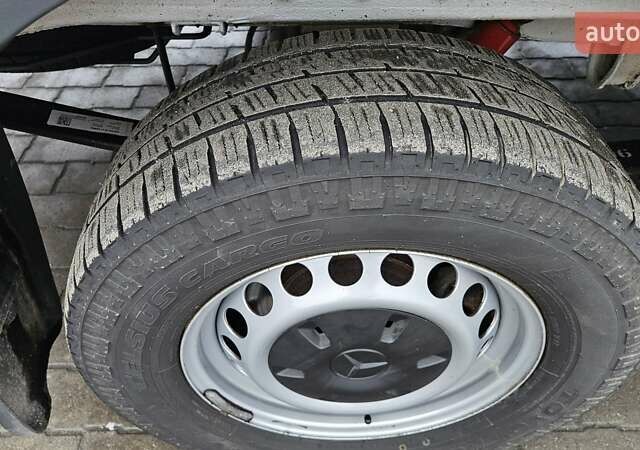 Білий Мерседес Sprinter, об'ємом двигуна 1.95 л та пробігом 209 тис. км за 27550 $, фото 10 на Automoto.ua