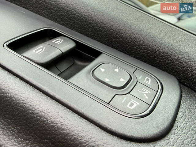 Белый Мерседес Sprinter, объемом двигателя 3 л и пробегом 207 тыс. км за 44500 $, фото 24 на Automoto.ua